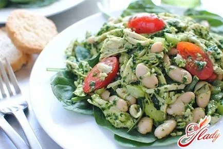 Salata de pui și țelină