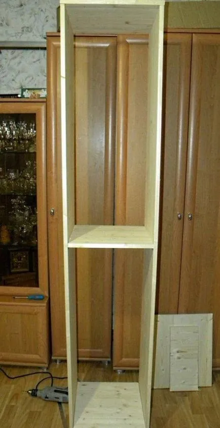 Mobilier hol cu ​​mâinile lor