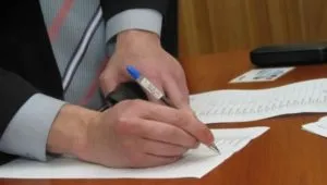 Cum de a comanda un certificat de bună conduită