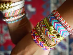 Cum de a începe să țese Baubles firului Cum de a începe să țese Baubles firului