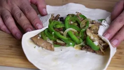 Cum să-și încheie un burrito (burrito va fi acolo) Cum să-și încheie un burrito