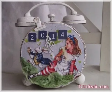 Serviciul Calendar cu mâinile - planeta brodată