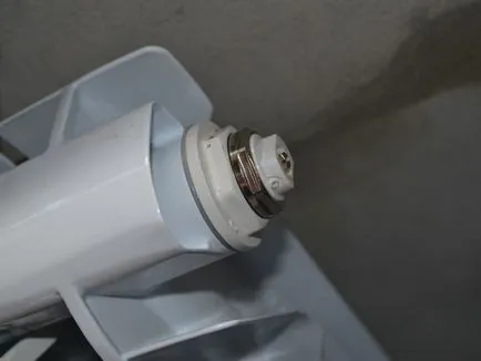 Înlocuirea radiatorului cu mâinile