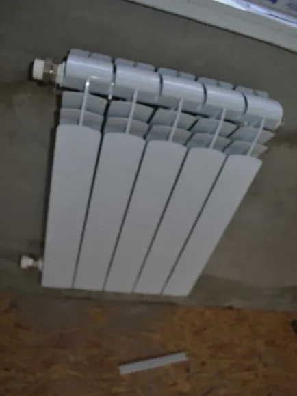 Înlocuirea radiatorului cu mâinile