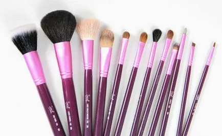 8 lecții de machiaj ma învățat în școală artiști machiaj make-up artist (machiaj Aflați cum să se adapteze) 8 lecții de machiaj ma învățat la școală machiaj make-up artist