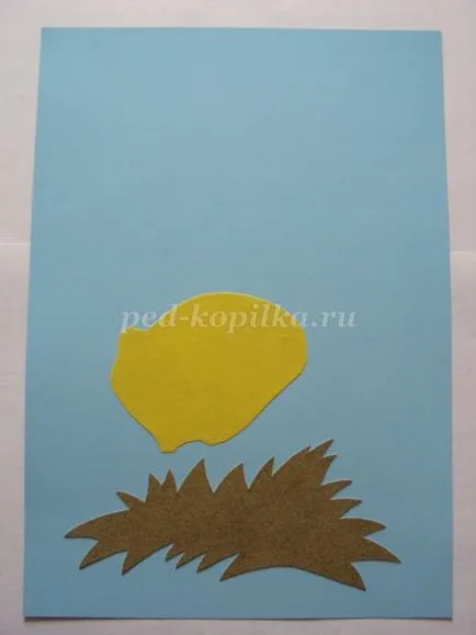 Aplicarea hârtie colorată cu mâinile de pui pentru copii 7-9 ani cu template-uri