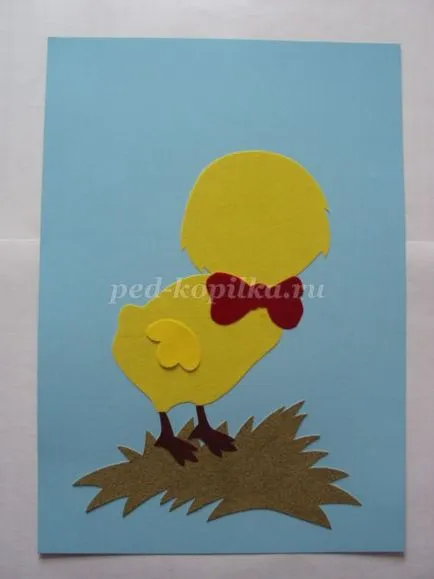 Aplicarea hârtie colorată cu mâinile de pui pentru copii 7-9 ani cu template-uri