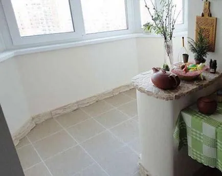 Balcon combinat cu ideea de a combina spațiu în bucătărie
