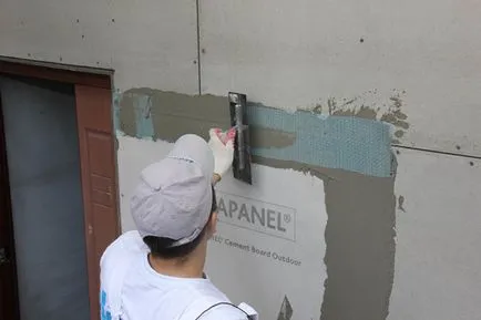Siding exterior casa astereală finisaj de metal și alte materiale, videoclipuri și fotografii