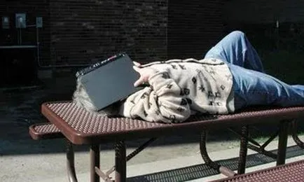 Ce se poate face cu laptop vechi sau rupt () Ce se poate face cu laptop vechi sau rupt