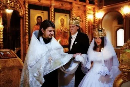 Ce ai nevoie pentru o nuntă într-o biserică, te duci la acest sacrament, care sunt necesare inele, sfaturi video, (aveți nevoie pentru nunta în biserică, și modul în care este acest sacrament) Ce ai nevoie pentru o nuntă într-o biserică, te duci la acest sacrament, care sunt necesare inele, sfaturi video,