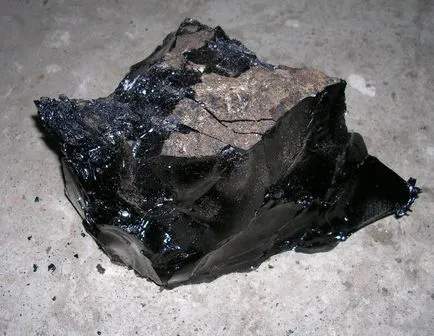 Ce este un mastic pentru acoperișuri, reguli care se aplică pentru acoperișuri mastic