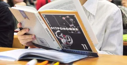 Ce așteaptă învățământul românesc în 2017, cretă