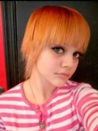 Dakota Rose fără machiaj