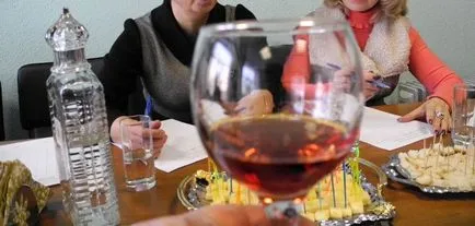 degustare de vinuri cum să gust în mod corespunzător vinului, evaluarea aromatizante calități de vinuri și lor (corect) degustare de vinuri cum să gust în mod corespunzător vinului, evaluarea aromatizante calități ale vinurilor și a lor
