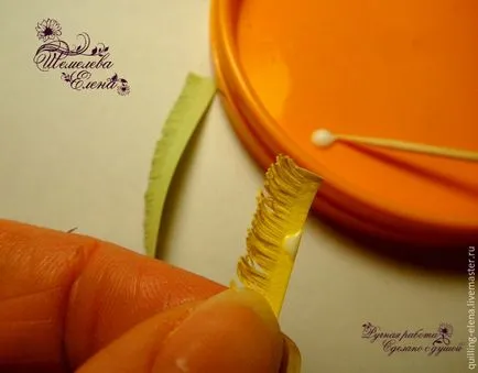 Face o margaretă în tehnica quilling - Masters Fair - manual, manual (adeziv) Asigurați-vă o margaretă în tehnica quilling - Masters Fair - manual, lucrate manual