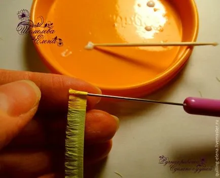 Asigurați-vă o margaretă în tehnica quilling - Masters Fair - manual, lucrate manual (săptămâni tematice) Asigurați-vă o margaretă în tehnica quilling - Masters Fair - manual, lucrate manual