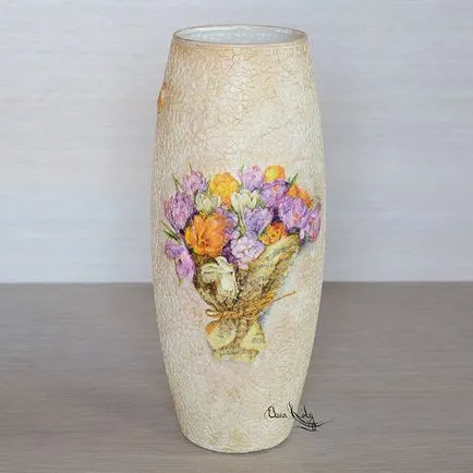 Decorați o vaza „Crocus“ - târg de meșteșugari - manual, manual (Aplicare adeziv decupaj) Decorați o vaza „Crocus“ - târg de meșteșugari - manual, lucrate manual
