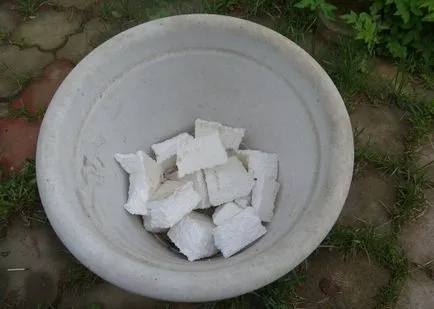 Scurgere pentru flori - ceea ce este, dacă este necesar, și modul de utilizare, și fotografii de spumă expandat