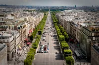Champs Elysees - descrierea Champs-Elysees din Paris, Franța, preț, fotografie