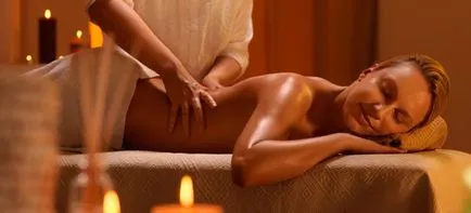 Erotic bărbați tantrice masaj și femei (bărbați) Erotic om de masaj tantric si femeie