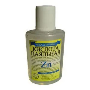 Flux pentru lipirea pieselor metalice pe care acesta este, scopul său, și variații
