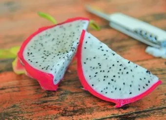 Fructe Pitahaya proprietăți și aplicații (semințe de fructe Pitahaya creștere gust roșu casa proprietate util) sa Fructe pitahaia Proprietăți și aplicațiile sale