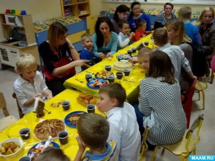 Reportaj foto „Dragă Mami, mama mea, la fel de bine, ca ma ai pe mine! 