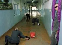 Pentru a trăi bine în închisoare, închisoare și viața în spatele gratiilor (SDP) Pentru a trăi bine în închisoare, închisoare și viața în spatele gratiilor