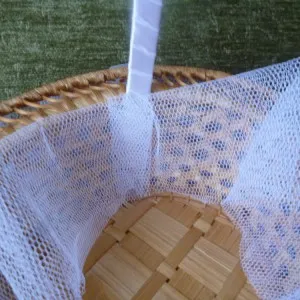 Shopping pentru o nunta cu mâinile - decorarea de panglici (coș) Shopping pentru o nunta cu propriile sale mâini - decorate cu panglici
