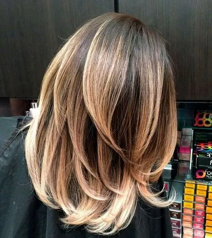 Colorarea părului blond - ce nuante de a alege și cum să picteze la domiciliu (nuanțe) Colorarea părului blond - ce nuante de a alege și cum să picteze la domiciliu