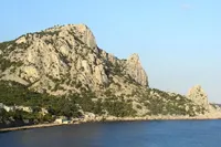 pisica de munte în Simeiz - istoria numelui, înălțimea și descrierea munților, și cum să-l pe partea de sus