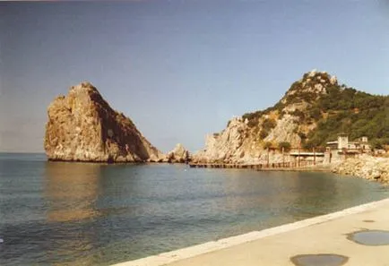 pisica de munte în Simeiz, Insula Crimeea