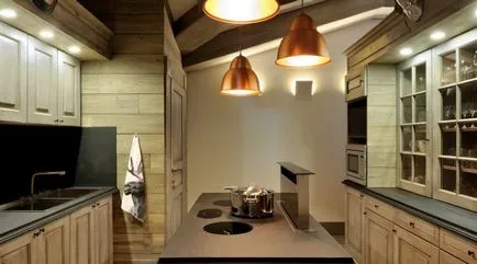 Interior bucătărie bej maro