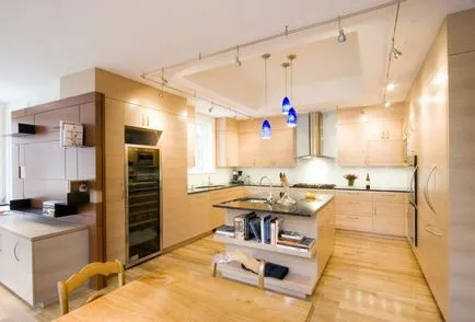 Interior bucătărie bej maro