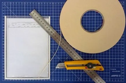 Producția de buzunare adezive pentru standuri de informare din plastic transparent - echitabil (standuri) Producția de buzunare adezive pentru standuri de informare din plastic transparent - Târg