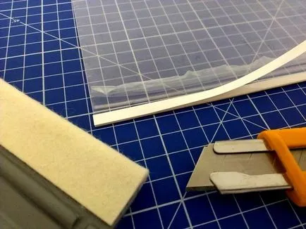 Producția de buzunare adezive pentru standuri de informare din plastic transparent - echitabil (buzunare) Producția de buzunare adezive pentru standuri de informare din plastic transparent - Târg