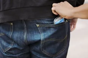 Care se bazează articol pentru furtul telefonului