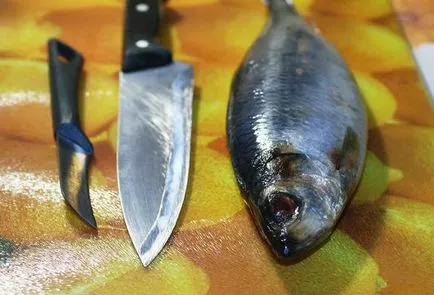 Cum se curata un hering cu mâinile lor (curat) Cum se curata un hering cu mâinile lor