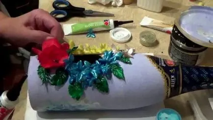 Cum frumos pentru a decora sticla cu mâinile pe o vacanță