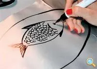 Pisica pe frigider