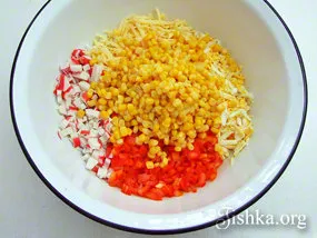 Salata de crab cu brânză 10 rețete (salată) Salata de crab cu brânză 10 rețete