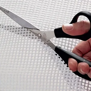Pomponi mat cu mâinile, pas cu pas atelier de miel de pomponuri și pachete