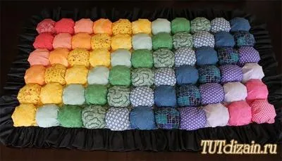 Pomponi mat cu mâinile, pas cu pas atelier de miel de pomponuri și pachete