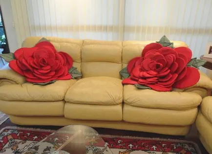 Frumos perna in forma de flori confectionata din tesatura, brodată