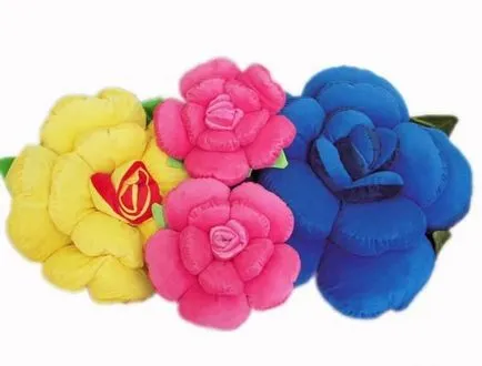 Frumos perna in forma de flori confectionata din tesatura, brodată