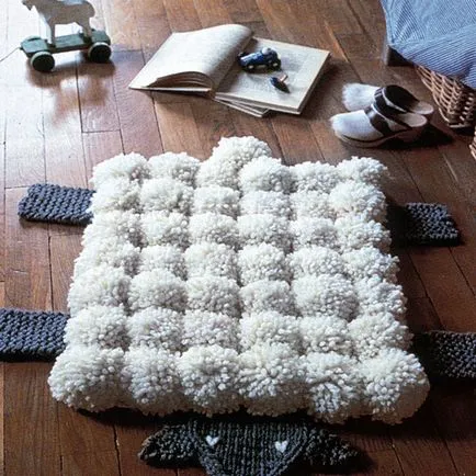 Pomponi mat cu mâinile, pas cu pas atelier de miel de pomponuri și pachete
