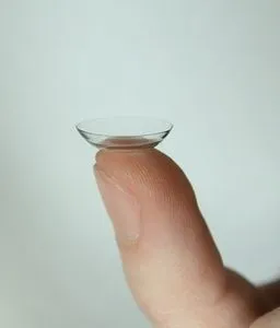 Cum de a purta lentile