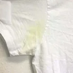 Cum să vă spălați hainele cu rostopască și imprimare spoturi