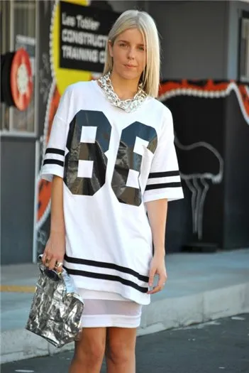 Cum de a modifica un tricou cu propriile mâini, Blogger annaangel on-line 24 aprilie 2013, o bârfă (T-shirt) Cum de a modifica un tricou cu propriile mâini, Blogger annaangel on-line 24 aprilie 2013, o barfa
